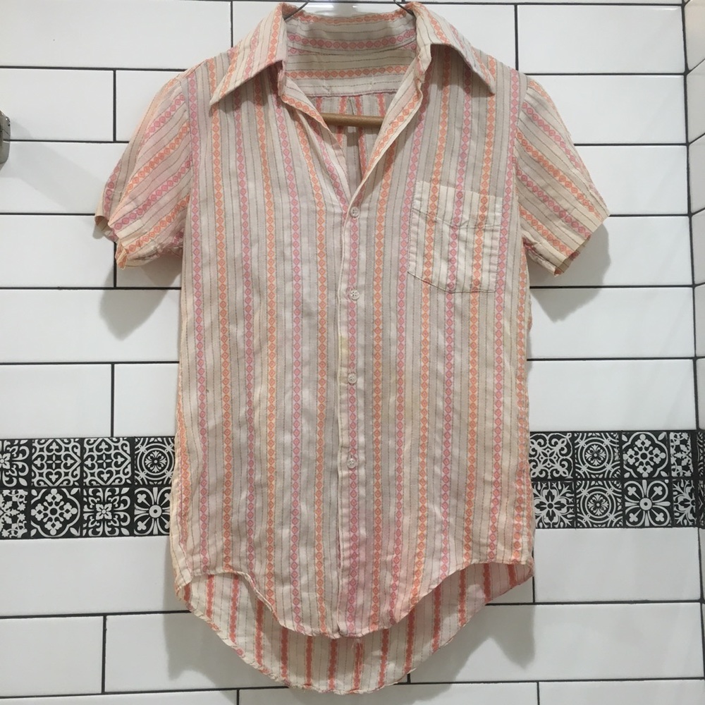 Vintage 60’s✨short-sleeved embroidered button-down